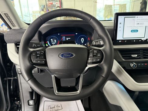 New 2026 Ford Explorer Platinum AWD/4WD image 13