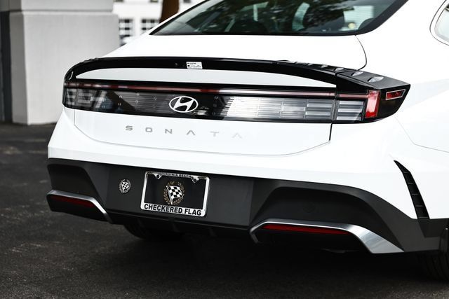 Certified 2025 Hyundai Sonata SE FWD image 8