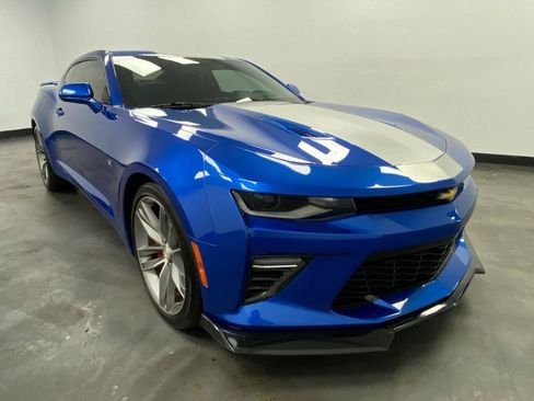 Used 2016 Chevrolet Camaro SS RWD image 8