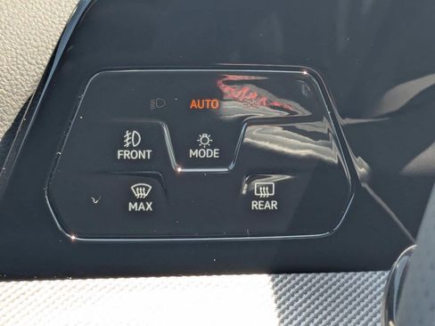 New 2025 Volkswagen GTI SE image 17