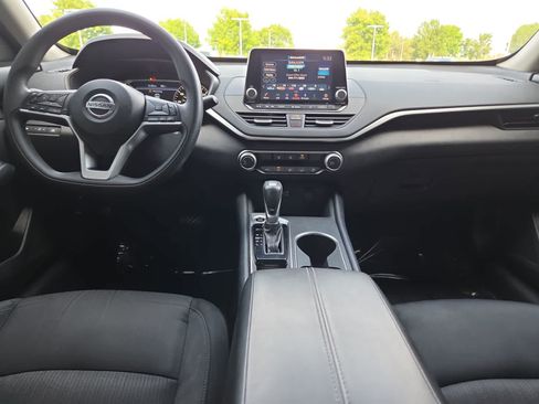 Used 2022 Nissan Altima 2.5 SV FWD image 18