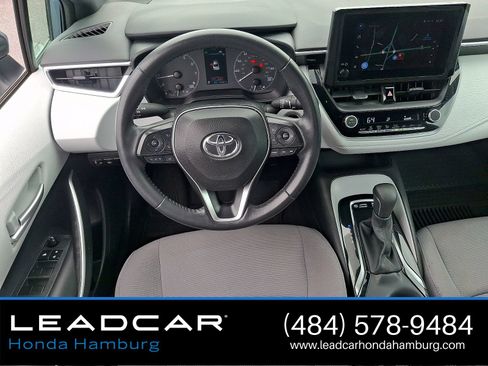 Used 2024 Toyota Corolla SE w/ SE Convenience Package FWD image 12