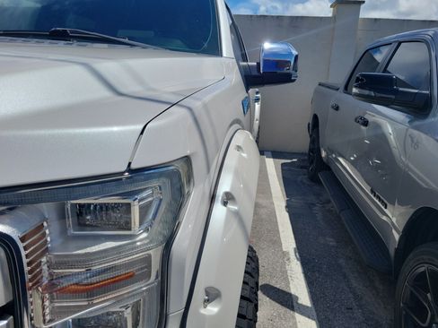 Used 2018 Ford F150 Platinum AWD/4WD image 3