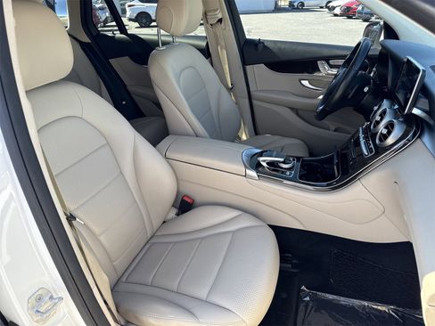 Used 2016 Mercedes-Benz GLC 300 image 23