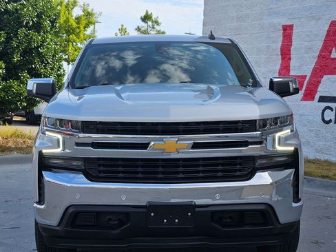 Used 2021 Chevrolet Silverado 1500 LT w/ Safety Package II AWD/4WD image 2