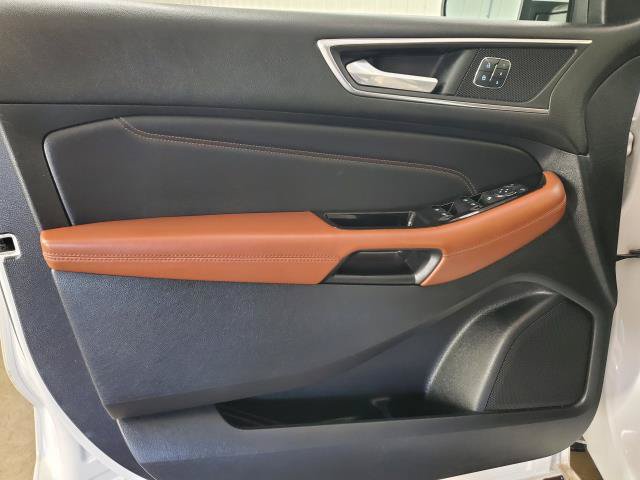 Used 2015 Ford Edge Titanium w/ Equipment Group 302A AWD/4WD image 12