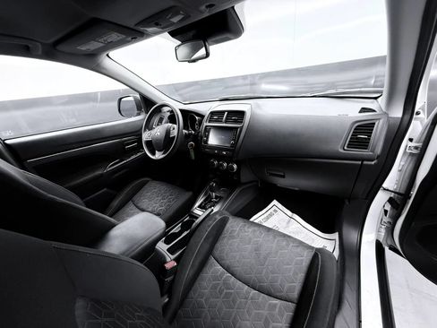 Used 2021 Mitsubishi Outlander Sport ES FWD image 13