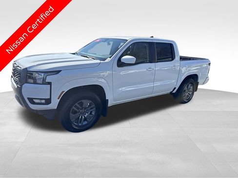 Used 2025 Nissan Frontier SV w/ SV Convenience Package image 2