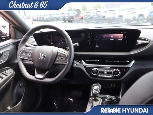 Used 2024 Buick Envista Sport Touring w/ Convenience I Package FWD image 14