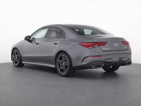 Used 2023 Mercedes-Benz CLA 250 4MATIC image 4