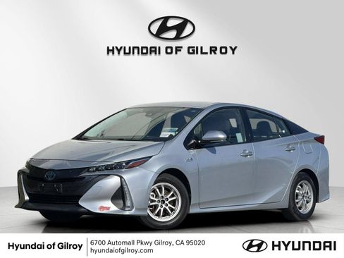 Used 2020 Toyota Prius Prime LE FWD image 1