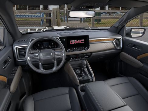 New 2026 GMC Canyon Denali image 15