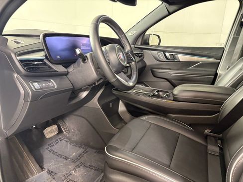 Used 2025 Buick Enclave Preferred image 22