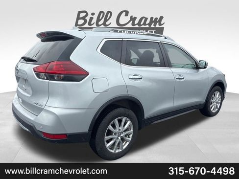 Used 2020 Nissan Rogue SV image 8