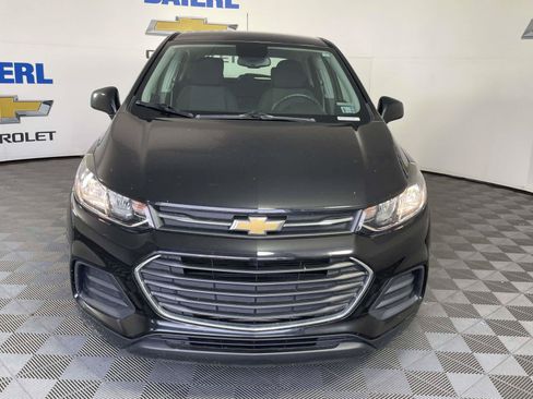 Used 2020 Chevrolet Trax LS w/ LPO, Protection Package AWD/4WD image 8