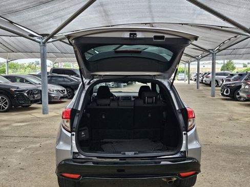 Used 2020 Honda HR-V Sport image 20