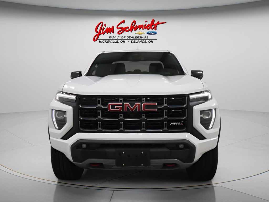 Used 2024 GMC Canyon AT4 w/ AT4 Premium Package AWD/4WD image 3