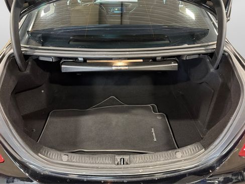 Used 2017 Mercedes-Benz E 300 4MATIC image 47