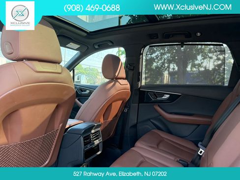 Used 2020 Audi Q7 3.0T Prestige w/ Prestige Package AWD/4WD image 30