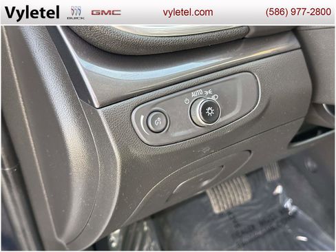Certified 2022 Buick Encore Preferred w/ Safety Package image 19
