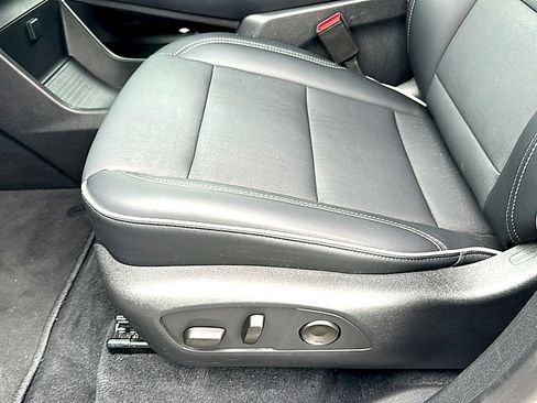 Used 2026 Buick Enclave Preferred FWD image 15