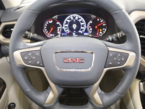 Used 2023 GMC Acadia Denali w/ Denali Ultimate Package AWD/4WD image 40