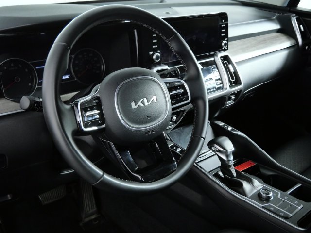 Used 2023 Kia Sorento S AWD/4WD image 20