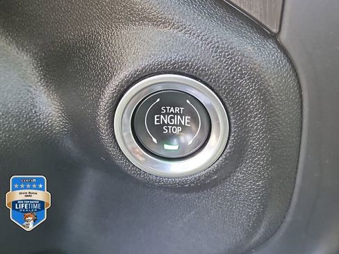 Certified 2021 GMC Sierra 1500 AT4 w/ AT4 Premium Package AWD/4WD image 30