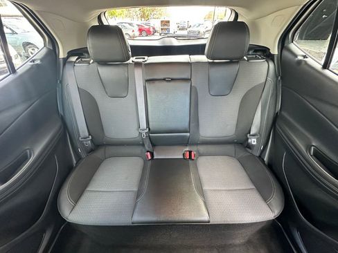 Used 2022 Buick Encore GX Select image 28