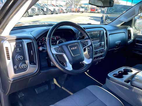 Used 2018 GMC Sierra 1500 SLE w/ SLE Value Package image 17