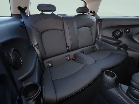 Used 2023 MINI Cooper SE image 17