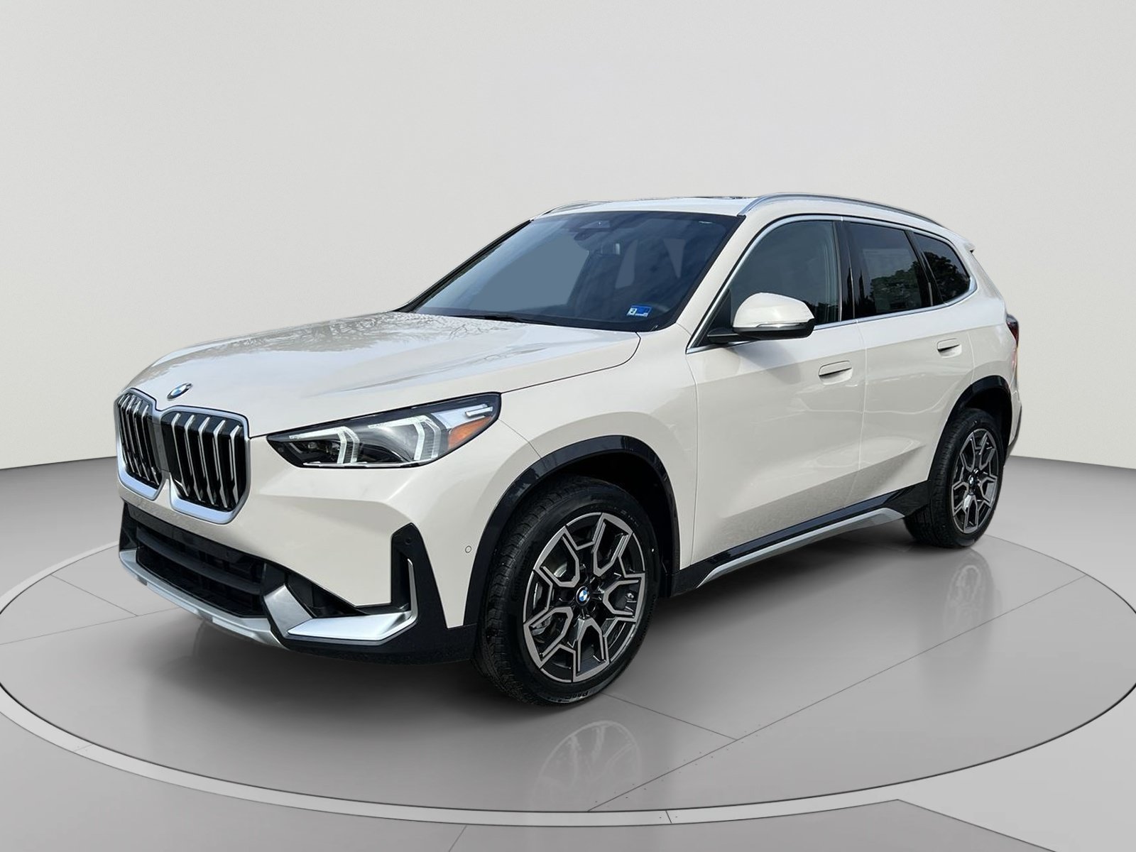 New 2026 BMW X1 xDrive28i w/ Convenience Package AWD/4WD image 1