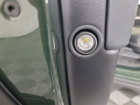 Used 2024 Rivian R1S Adventure image 32