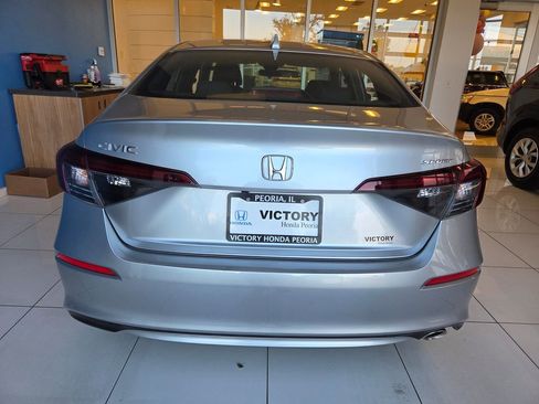 Certified 2025 Honda Civic Sport image 9