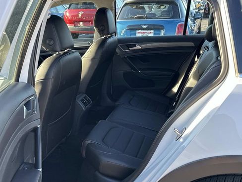 Used 2019 Volkswagen Golf Alltrack SEL image 25