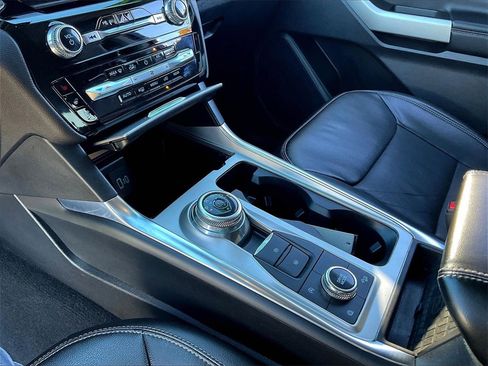 Used 2023 Ford Explorer Limited w/ Equipment Group 301A image 20