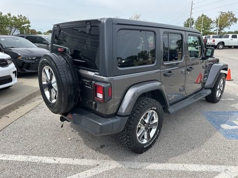 Used 2019 Jeep Wrangler Unlimited Sahara image 28