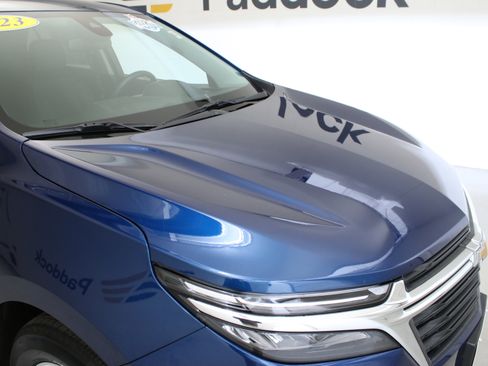 Used 2023 Chevrolet Equinox LT FWD image 12