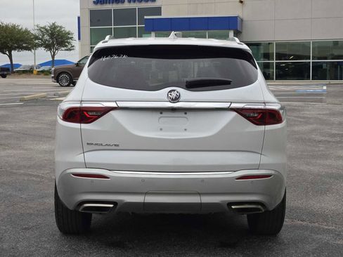 Certified 2023 Buick Enclave Essence FWD image 6