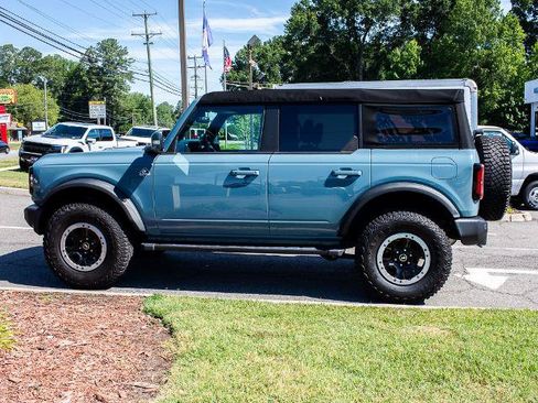 Certified 2023 Ford Bronco Outer Banks w/ Sasquatch Package AWD/4WD image 3