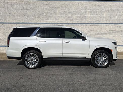 Used 2021 Cadillac Escalade Premium Luxury w/ Driver Assist Tech Package image 8