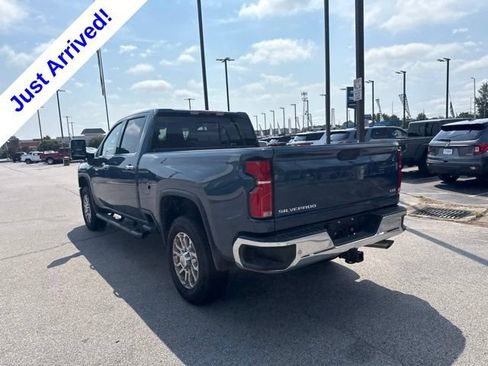 Used 2025 Chevrolet Silverado 2500 LTZ w/ LTZ Convenience Package AWD/4WD image 5