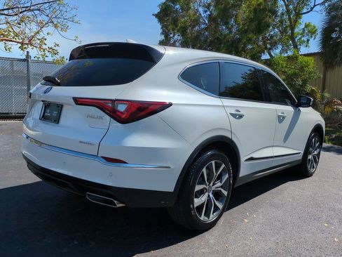 Certified 2024 Acura MDX SH-AWD w/ Technology Package image 4