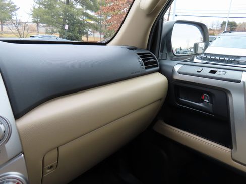 Used 2011 Toyota 4Runner 4WD image 24