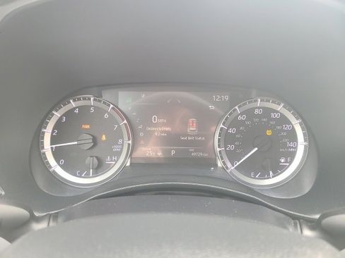 Used 2023 Toyota Highlander XLE image 25