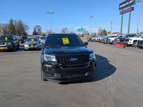 Used 2019 Ford Explorer Sport image 3