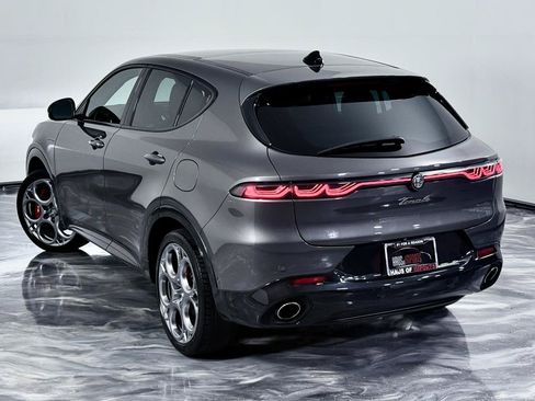 Used 2024 Alfa Romeo Tonale Veloce AWD/4WD image 12