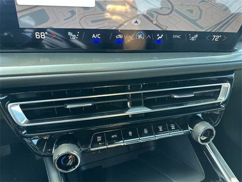 New 2026 Chevrolet Traverse LT image 16