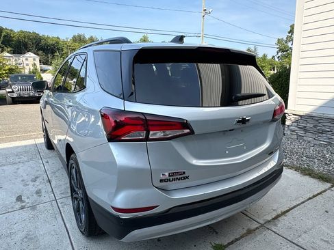 Used 2022 Chevrolet Equinox RS AWD/4WD image 10