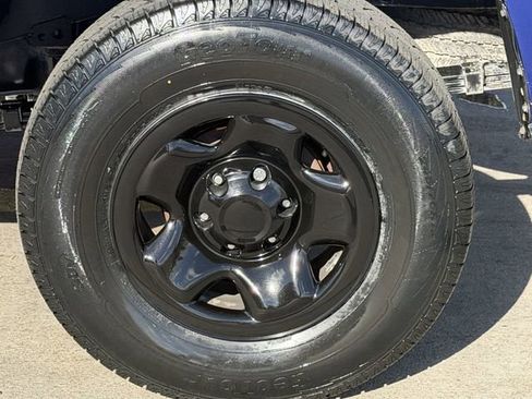 Certified 2023 Toyota Tacoma SR5 image 8